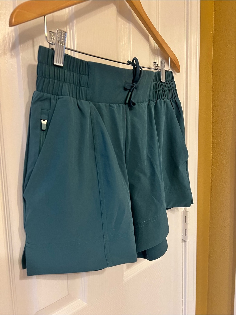 All in Motion Women's Teal Athletic Shorts, Size Small